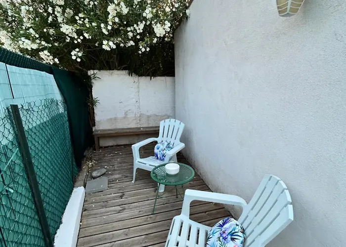 بيت للعطل Jolie Maison De Proche Du Centre Et De La Saint-Raphaël